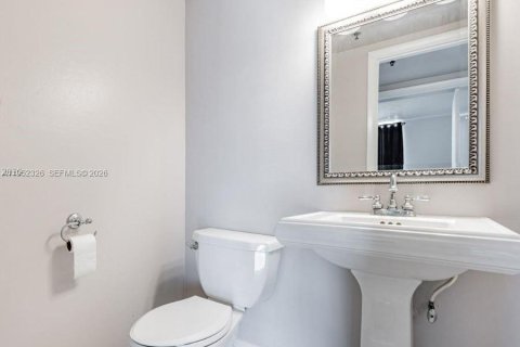 Condominio en venta en Hollywood, Florida, 1 dormitorio, 78.41 m2 № 2009512 - foto 10