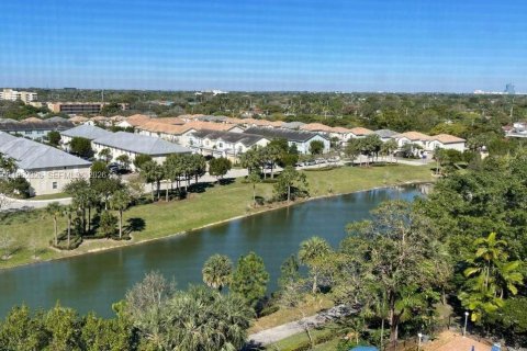 Condominio en venta en Hollywood, Florida, 1 dormitorio, 78.41 m2 № 2009512 - foto 14