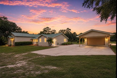 Casa en Lake Wales, Florida 4 dormitorios, 353.12 m2 № 2225759