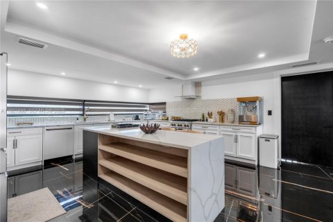 Villa ou maison à vendre à Key Largo, Floride: 5 chambres, 359.35 m2 № 1976441 - photo 10