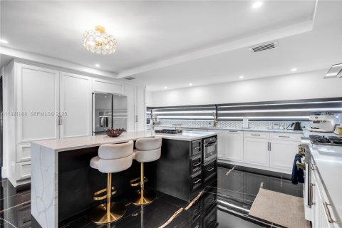 Villa ou maison à vendre à Key Largo, Floride: 5 chambres, 359.35 m2 № 1976441 - photo 11