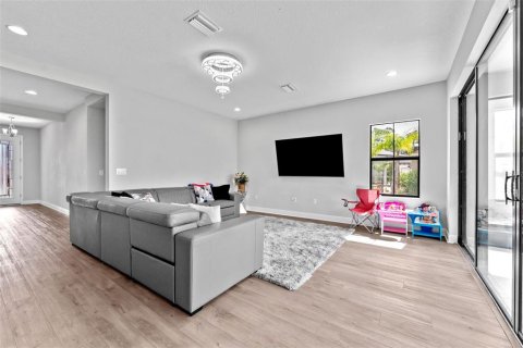 Villa ou maison à vendre à Fish Hawk, Floride: 4 chambres, 303.33 m2 № 1866651 - photo 10