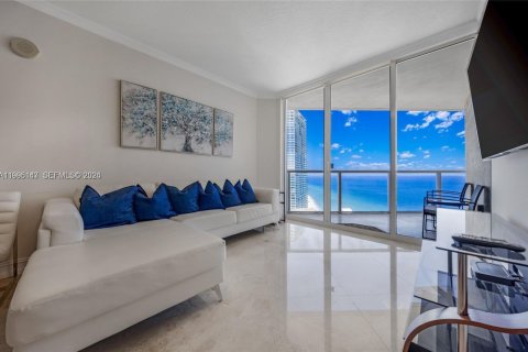 Купить кондоминиум в Санни-Айлс-Бич, Флорида 2 спальни, 152.08м2, № 2066336 - фото 5