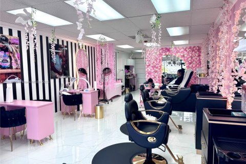 Immobilier commercial à vendre à Miami, Floride № 1969396 - photo 20