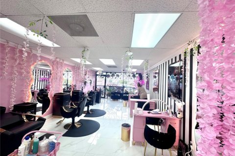 Immobilier commercial à vendre à Miami, Floride № 1969396 - photo 3