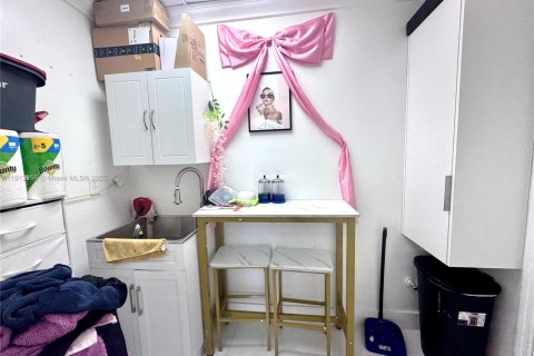 Immobilier commercial à vendre à Miami, Floride № 1969396 - photo 10