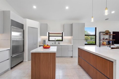 Villa ou maison à vendre à Weston, Floride: 5 chambres, 378.58 m2 № 1930626 - photo 7