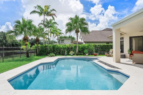 Villa ou maison à vendre à Weston, Floride: 5 chambres, 378.58 m2 № 1930626 - photo 29