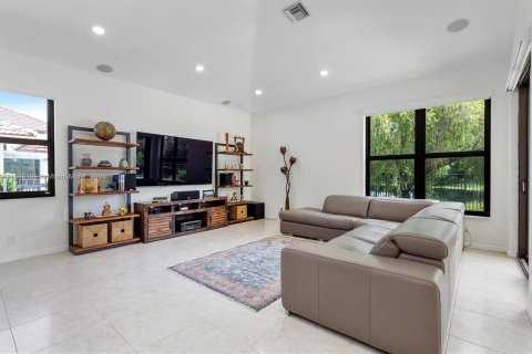 Villa ou maison à vendre à Weston, Floride: 5 chambres, 378.58 m2 № 1930626 - photo 12