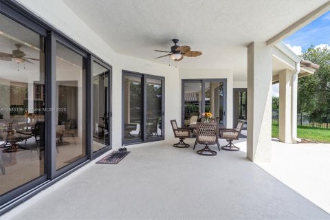 Villa ou maison à vendre à Weston, Floride: 5 chambres, 378.58 m2 № 1930626 - photo 28