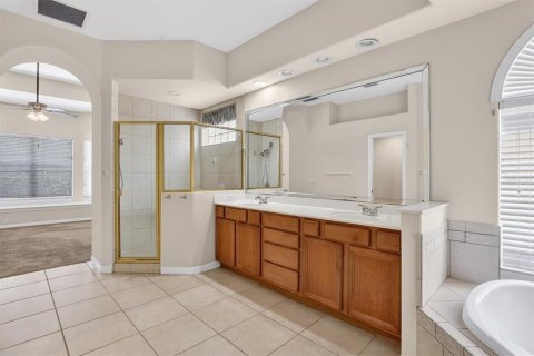 Villa ou maison à louer à Orlando, Floride: 4 chambres, 247.12 m2 № 2156387 - photo 22