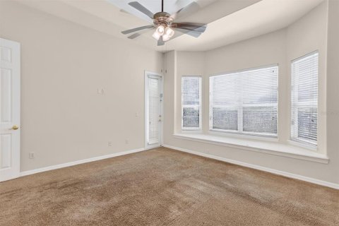 Villa ou maison à louer à Orlando, Floride: 4 chambres, 247.12 m2 № 2156387 - photo 18