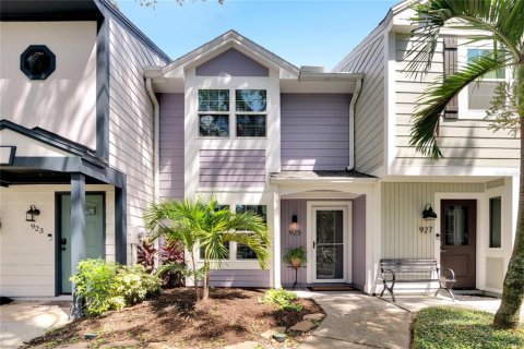 Touwnhouse à vendre à Palm Harbor, Floride: 2 chambres, 102.01 m2 № 1899954 - photo 1