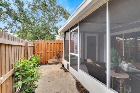 Touwnhouse à vendre à Palm Harbor, Floride: 2 chambres, 102.01 m2 № 1899954 - photo 20