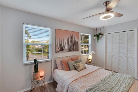 Touwnhouse à vendre à Palm Harbor, Floride: 2 chambres, 102.01 m2 № 1899954 - photo 25