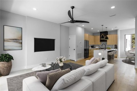 Adosado en venta en Tampa, Florida, 3 dormitorios, 170.2 m2 № 1681214 - foto 10