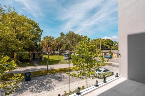 Adosado en venta en Tampa, Florida, 3 dormitorios, 170.2 m2 № 1681214 - foto 12