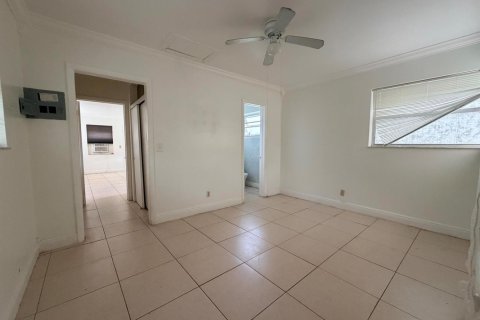 Apartment in Hollywood, Florida 1 bedroom, 189.61 sq.m. № 2191691 - photo 5