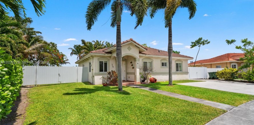 Casa en Homestead, Florida 3 dormitorios, 134.62 m2 № 2087004