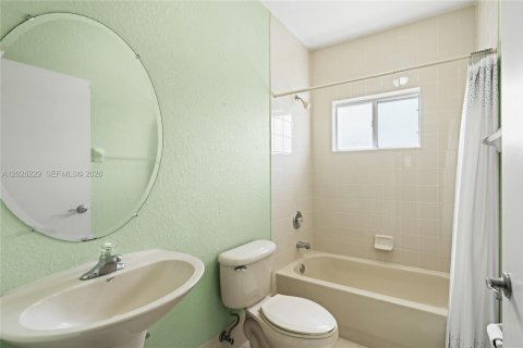 Casa en venta en Homestead, Florida, 3 dormitorios, 134.62 m2 № 2087004 - foto 26