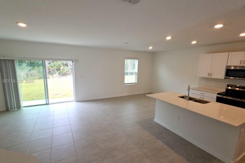 Снять в аренду виллу или дом в Киссимми, Флорида 5 спален, 212.47м2, № 2034570 - фото 9