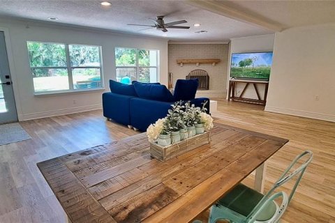 House in Orlando, Florida 3 bedrooms, 176.98 sq.m. № 2299361 - photo 11