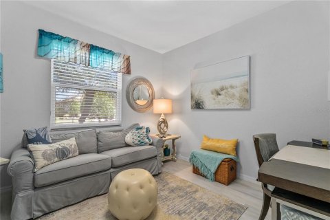 Villa ou maison à vendre à Bradenton, Floride: 4 chambres, 186.36 m2 № 2419804 - photo 5