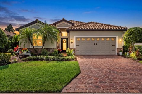 Villa ou maison à vendre à Bradenton, Floride: 4 chambres, 186.36 m2 № 2419804 - photo 2