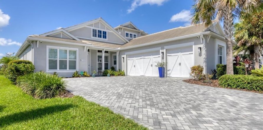 House in Sarasota, Florida 4 bedrooms, 332.5 sq.m. № 1804987