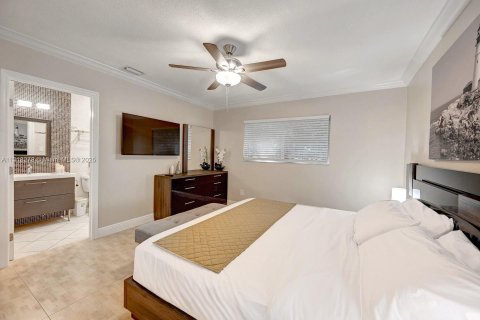 Villa ou maison à louer à Hollywood, Floride: 4 chambres, 176.51 m2 № 1980593 - photo 21