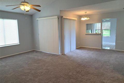 House in Winter Springs, Florida 3 bedrooms, 110.74 sq.m. № 1905110 - photo 5
