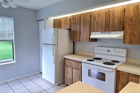 House in Winter Springs, Florida 3 bedrooms, 110.74 sq.m. № 1905110 - photo 10