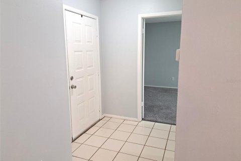 House in Winter Springs, Florida 3 bedrooms, 110.74 sq.m. № 1905110 - photo 4