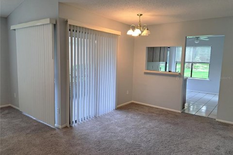 House in Winter Springs, Florida 3 bedrooms, 110.74 sq.m. № 1905110 - photo 11