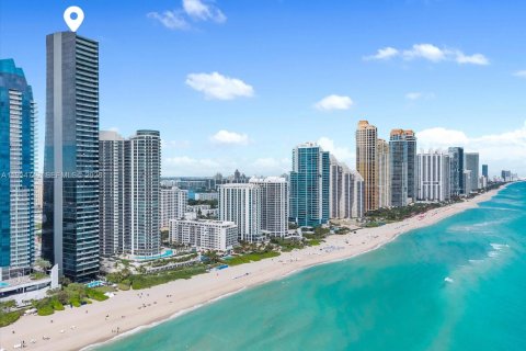 Condo à Sunny Isles Beach, Floride, 2 chambres № 2153359