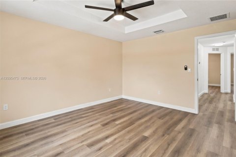 Touwnhouse à louer à Miami, Floride: 3 chambres, 165.09 m2 № 2387868 - photo 8