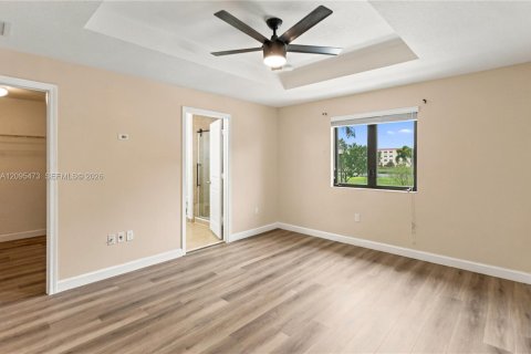 Touwnhouse à louer à Miami, Floride: 3 chambres, 165.09 m2 № 2387868 - photo 12