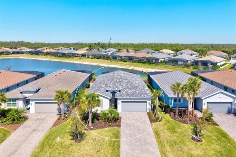 Villa ou maison à vendre à Port Charlotte, Floride: 4 chambres, 188.31 m2 № 1583276 - photo 1