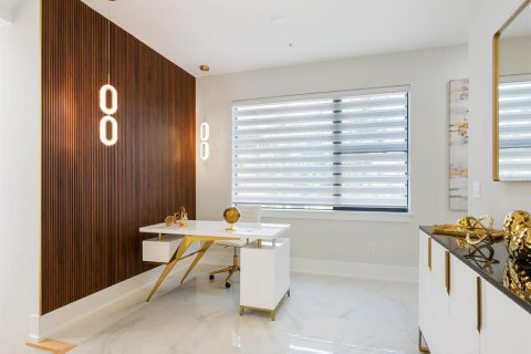 Touwnhouse à vendre à Sarasota, Floride: 3 chambres, 216.65 m2 № 1344399 - photo 23