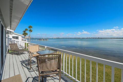 Condo in Clearwater, Florida, 2 bedrooms  № 2123457 - photo 7