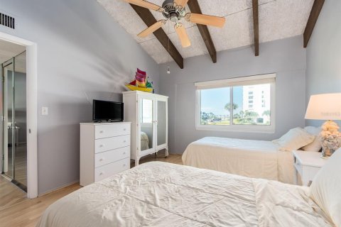 Condo in Clearwater, Florida, 2 bedrooms  № 2123457 - photo 22
