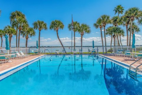 Condo in Clearwater, Florida, 2 bedrooms  № 2123457 - photo 27
