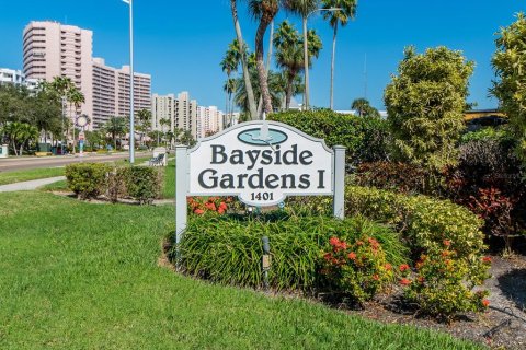 Condo in Clearwater, Florida, 2 bedrooms  № 2123457 - photo 2