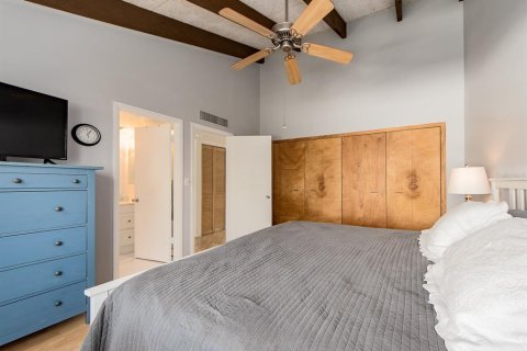 Condo in Clearwater, Florida, 2 bedrooms  № 2123457 - photo 16
