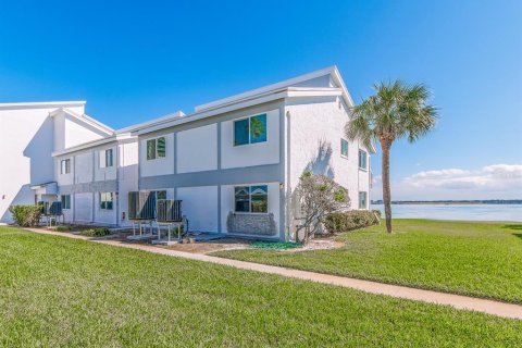 Condo à Clearwater, Floride, 2 chambres  № 2123457