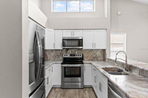 Villa ou maison à vendre à Riverview, Floride: 4 chambres, 182.92 m2 № 2211661 - photo 5