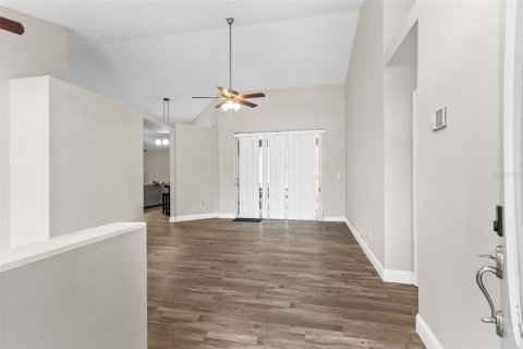 Villa ou maison à vendre à Riverview, Floride: 4 chambres, 182.92 m2 № 2211661 - photo 2