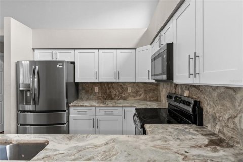 Villa ou maison à vendre à Riverview, Floride: 4 chambres, 182.92 m2 № 2211661 - photo 6