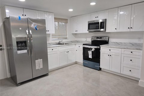 House in Orlando, Florida 3 bedrooms, 205.96 sq.m. № 1936198 - photo 6