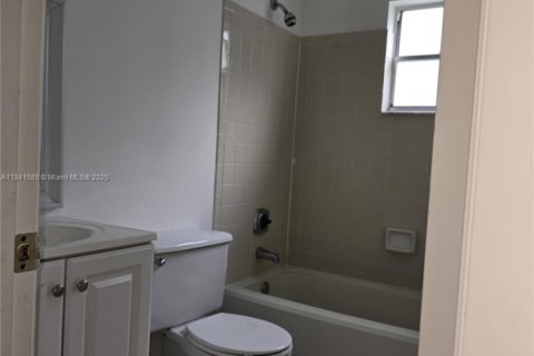 Villa ou maison à vendre à Orlando, Floride: 3 chambres, 205.96 m2 № 1936198 - photo 7